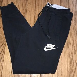 Nike joggers
